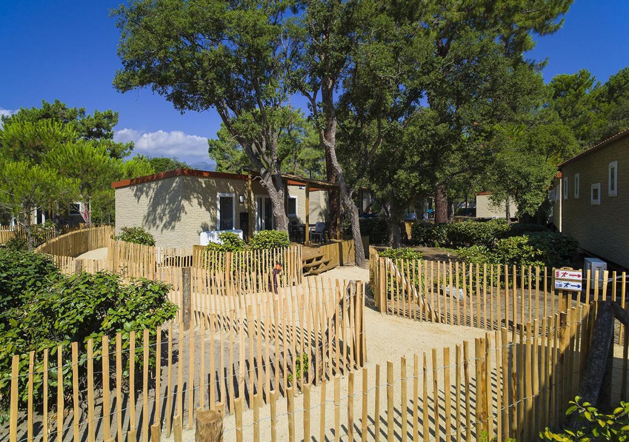 Camping San Damiano Biguglia  Buitenkant foto